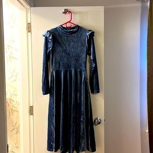 Ivy city, light blue velvet, midi dress, size small, worn once